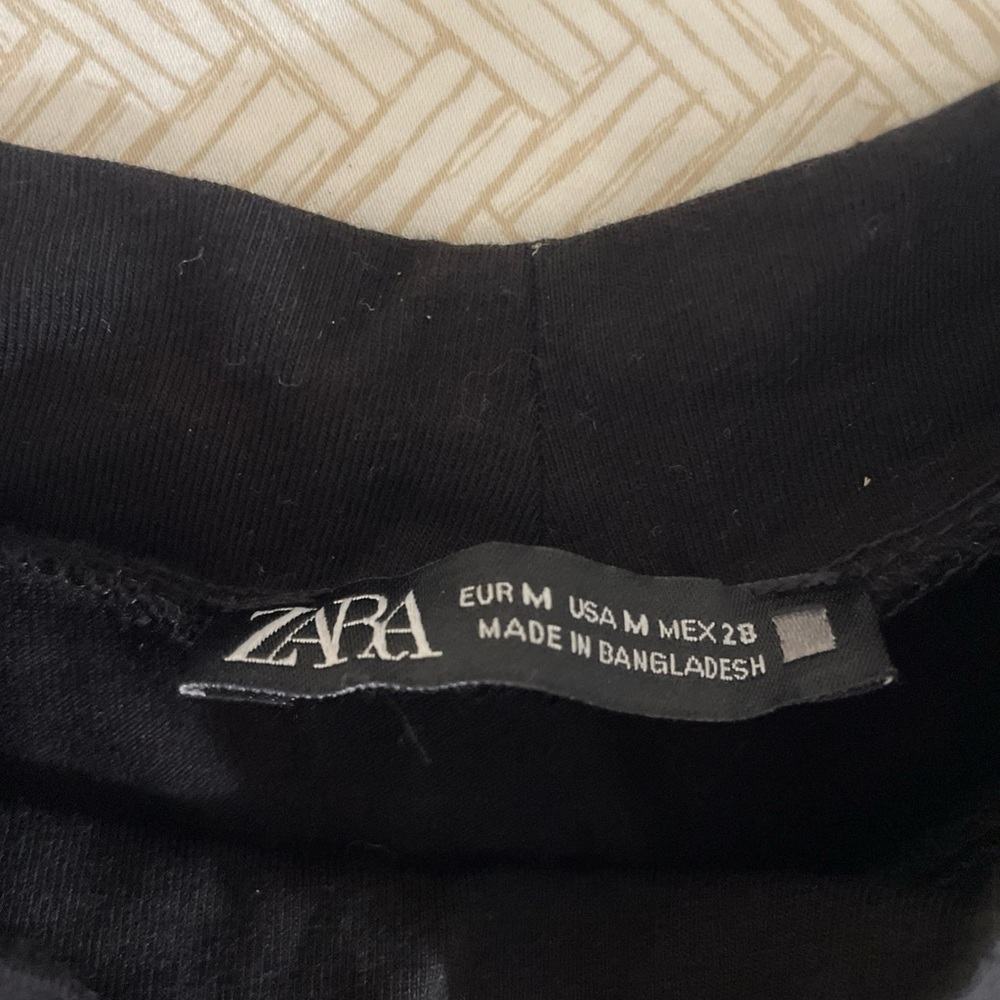 Zara Black Cropped Turtleneck Long Sleeve Top Women’s Size Medium - Picture 3 of 4